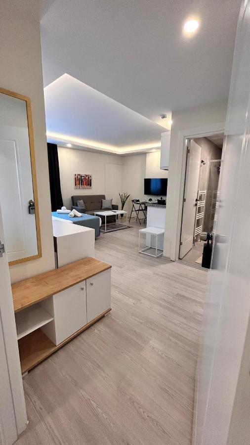 Hadrians Tower Aparthotel Анталия Екстериор снимка
