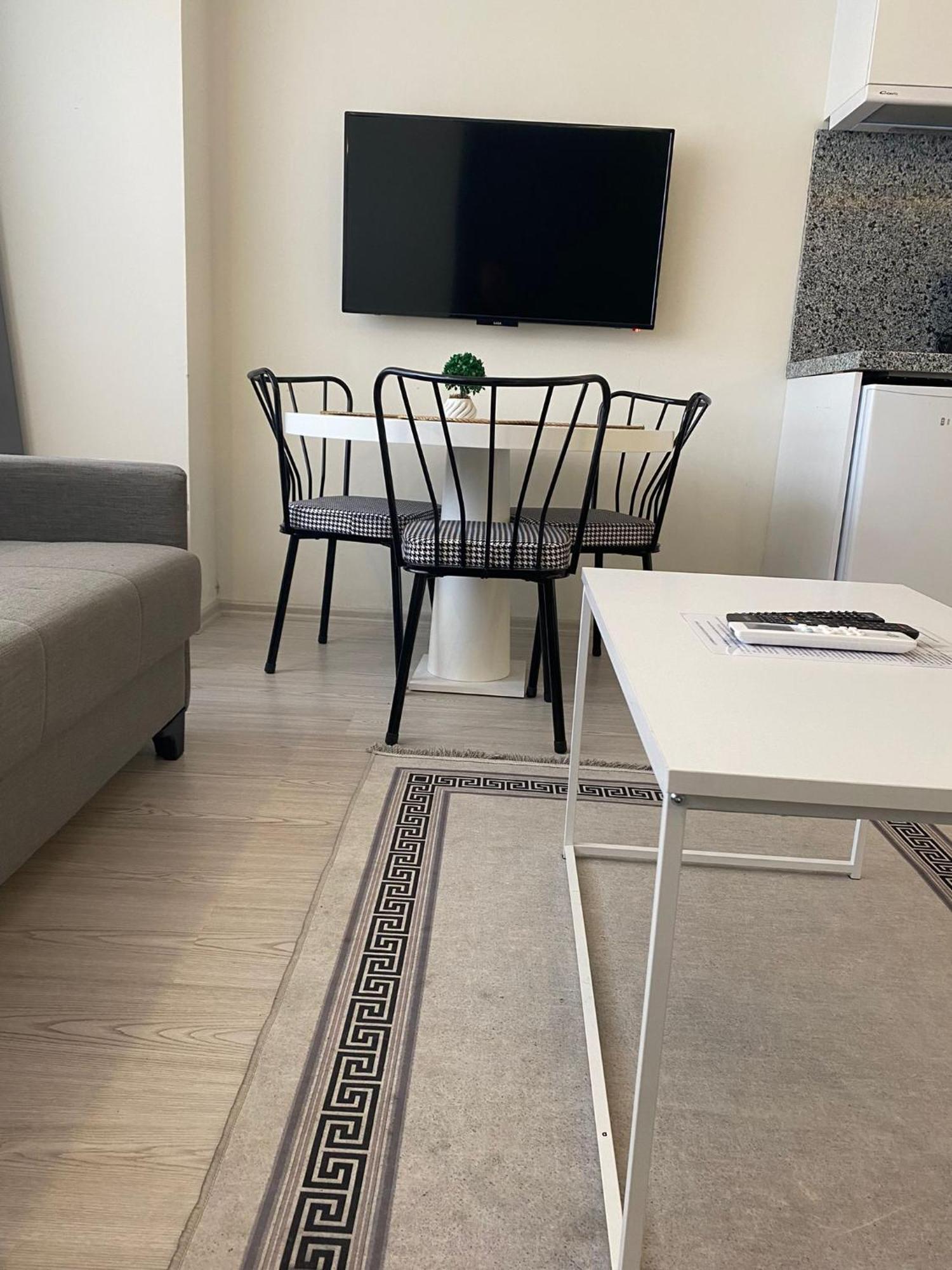Hadrians Tower Aparthotel Анталия Екстериор снимка