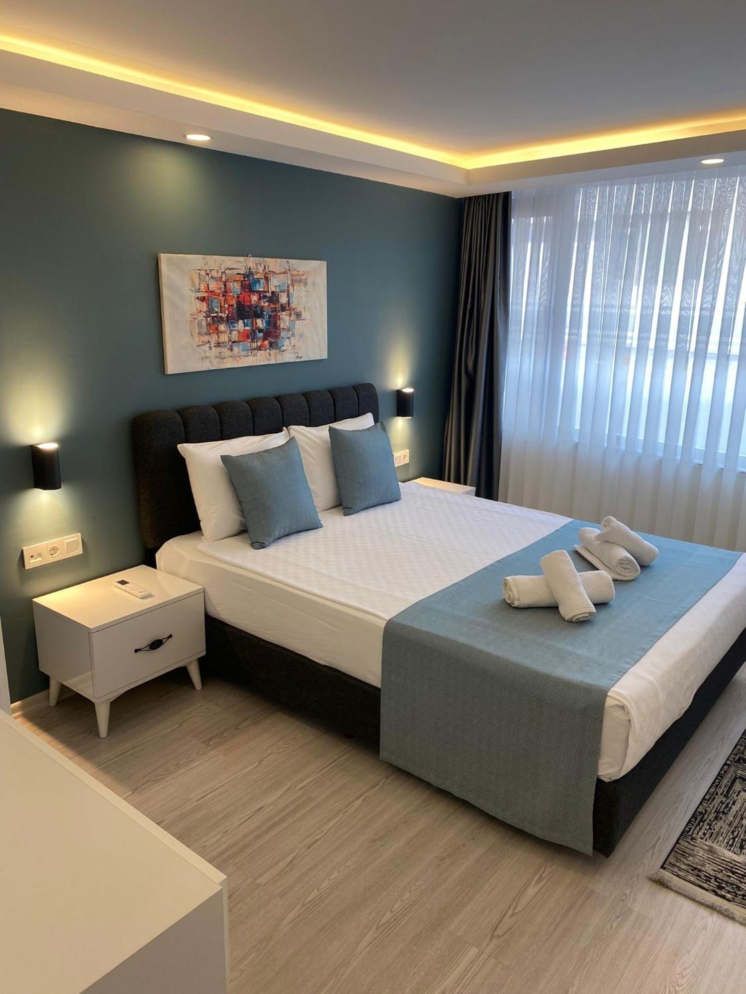 Hadrians Tower Aparthotel Анталия Екстериор снимка