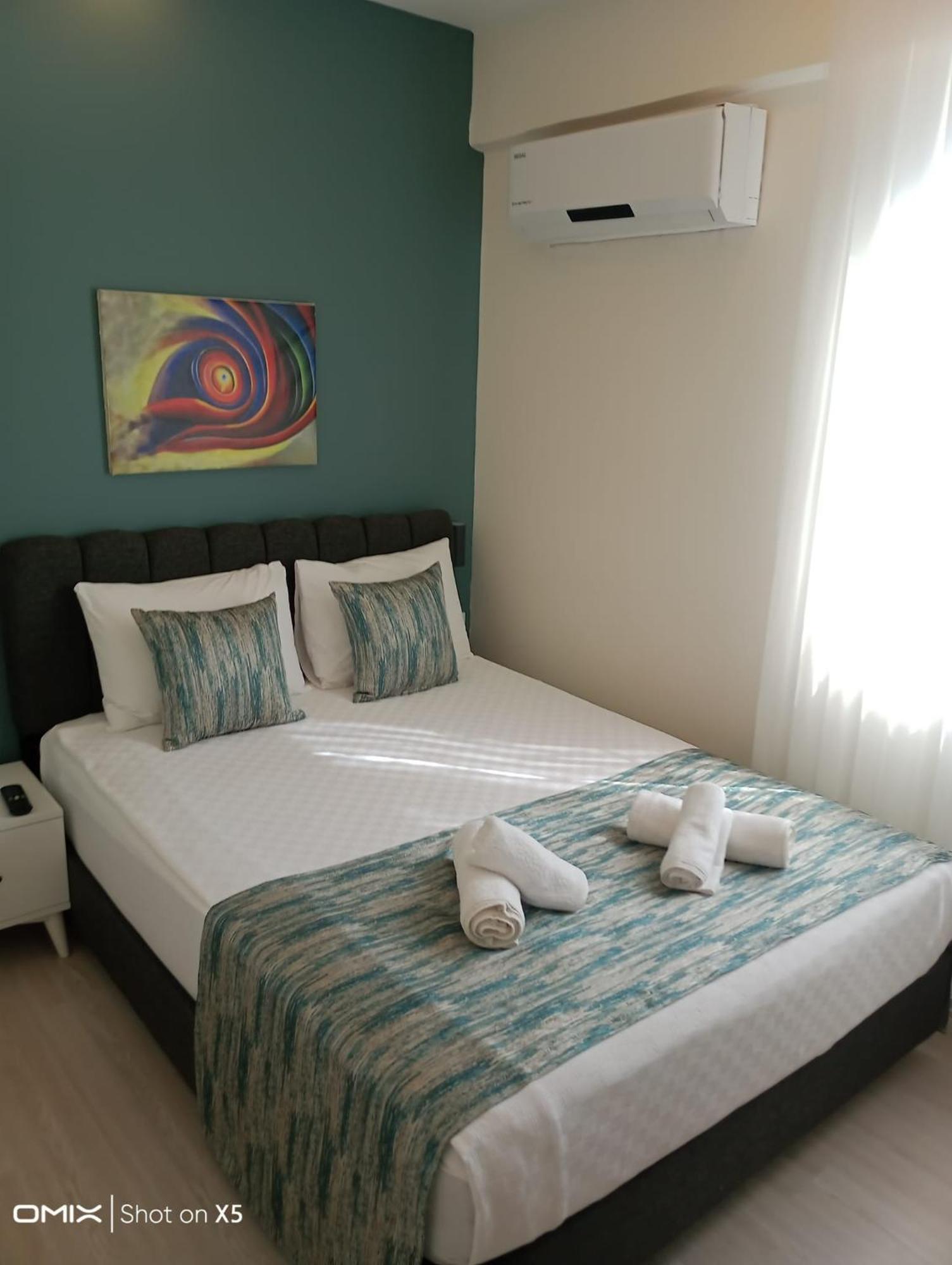 Hadrians Tower Aparthotel Анталия Екстериор снимка