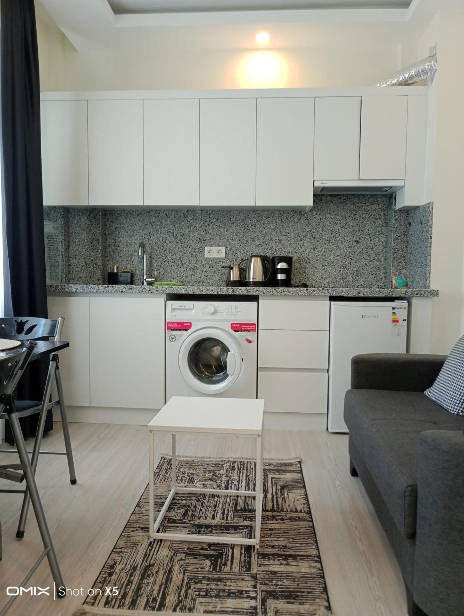 Hadrians Tower Aparthotel Анталия Екстериор снимка