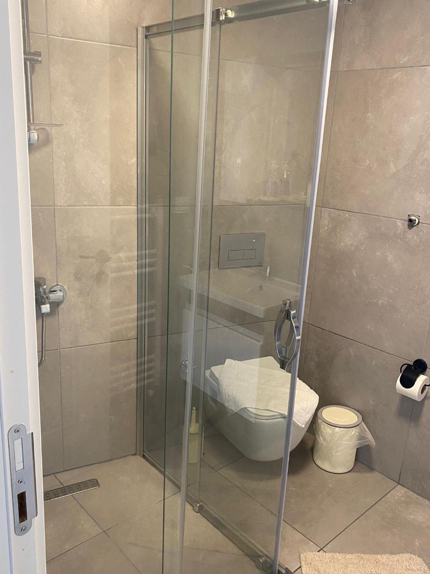Hadrians Tower Aparthotel Анталия Екстериор снимка