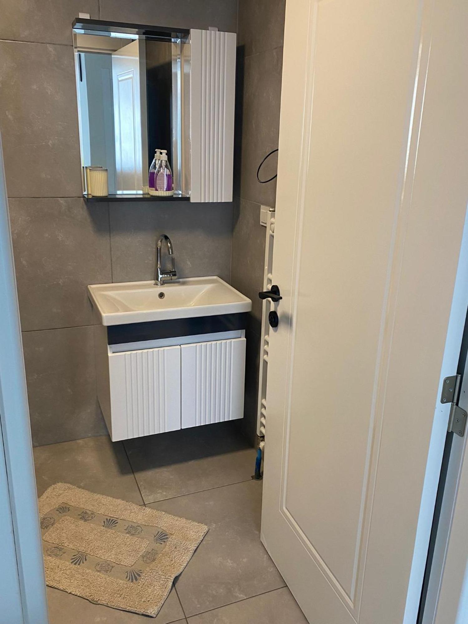 Hadrians Tower Aparthotel Анталия Екстериор снимка